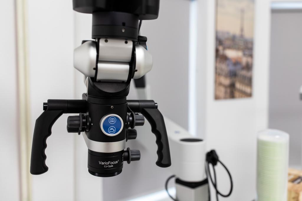 Microscopul dentar CJ Optik